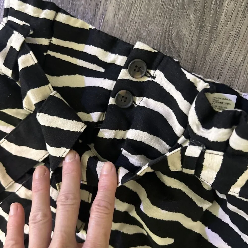H&M Linen Blend Zebra Print Paper Bag Pants Women Size 2